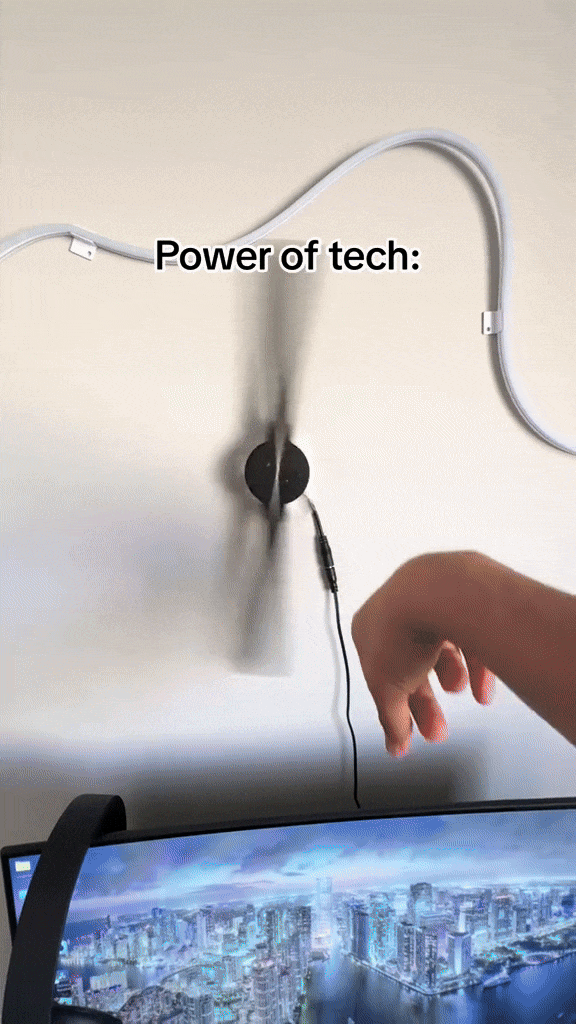 HoloVibe – 3D LED Holographic Display Fan